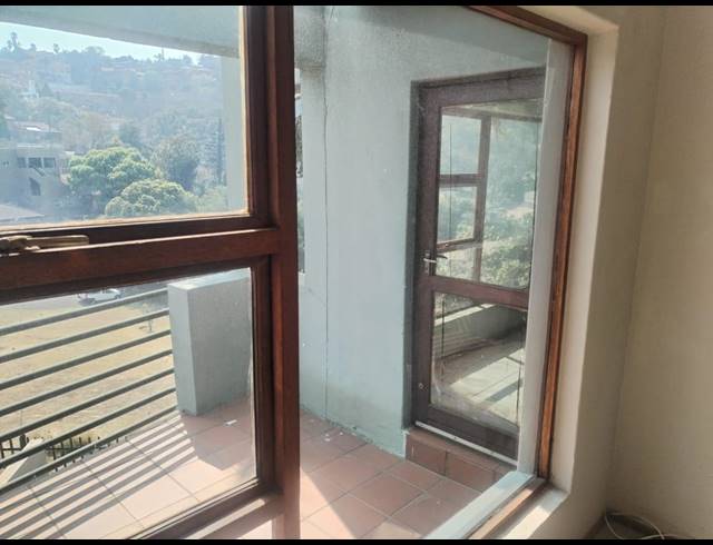1 bed property to rent in BASSONIA